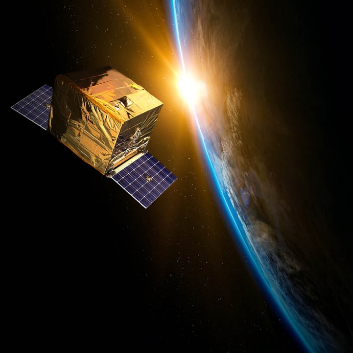SPACE_DEFENSE_SATELITE_web2