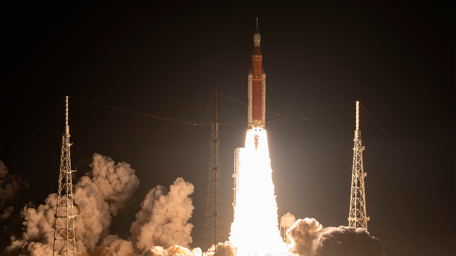 ARTEMIS, la misión que volverá a llevar humanos a La Luna | ARQUIMEA